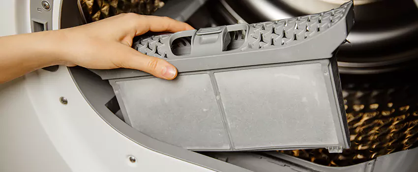 Signs Of A Clogged Dryer Lint Trap in Cary, Illinois